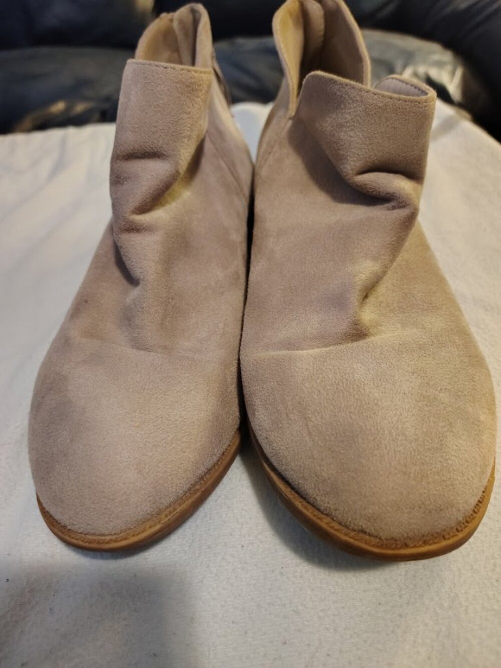 'Journee Collection' Gray Faux Suede Zip-Up Booties size 9 Taupe/Gray